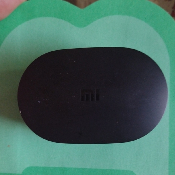 Black Xiaomi Mi Earbuds NWOT - Picture 1 of 2